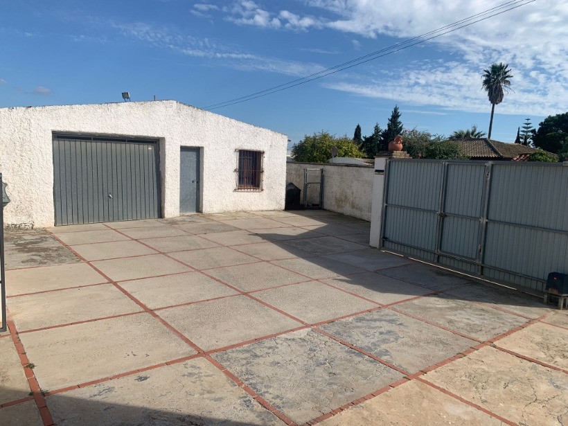 Casa / Chalet En Venta En Zona Del Marquesado, Chiclana De La Frontera (Cádiz) - Ref: Int343 40/46